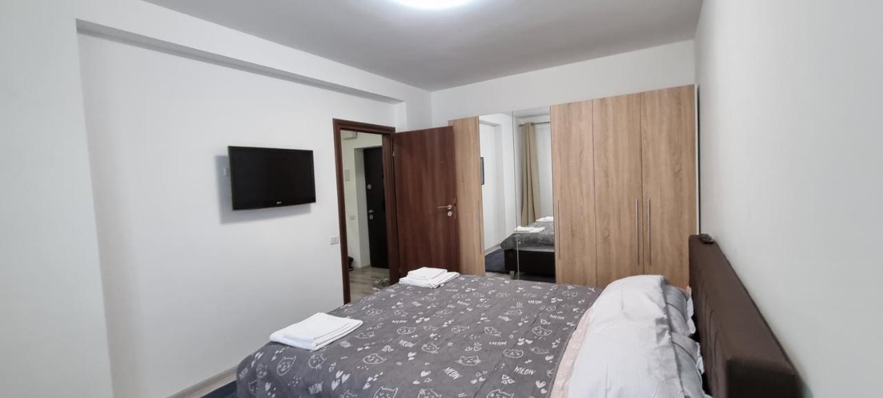 Appartement Sorinapartament à Braşov Extérieur photo